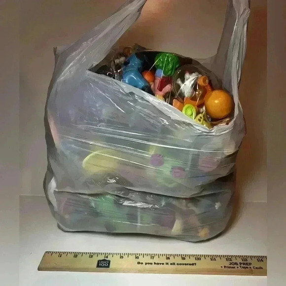 LARGE Vintage Mixed Lot of Fast Food Toys From 1980s-1990s, MEGA LOT!! - Picture 15 of 15